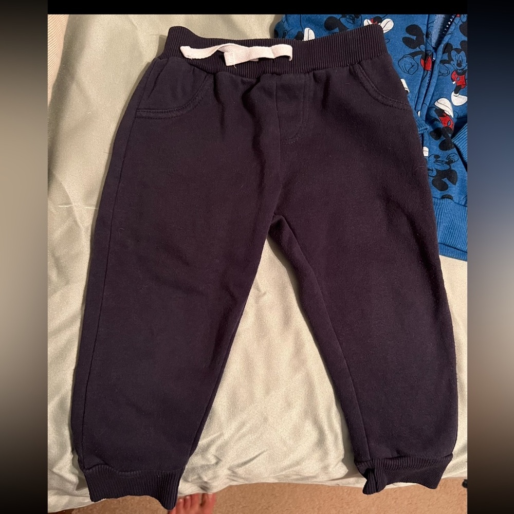 Disney toddle boy 2T charcoal sweatpants